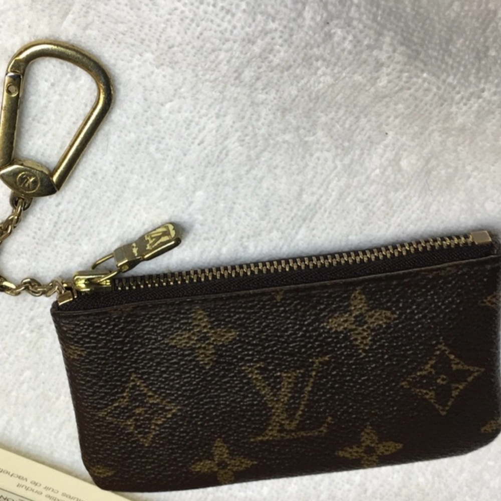 Authentic Louis Vuitton Key Wallet